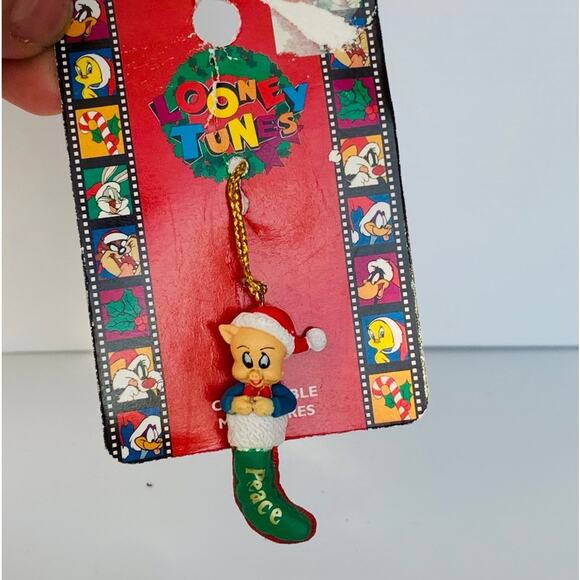 NEW 1997 Matrix Looney Tunes Miniature Ornament on Card - Picture 1 of 3